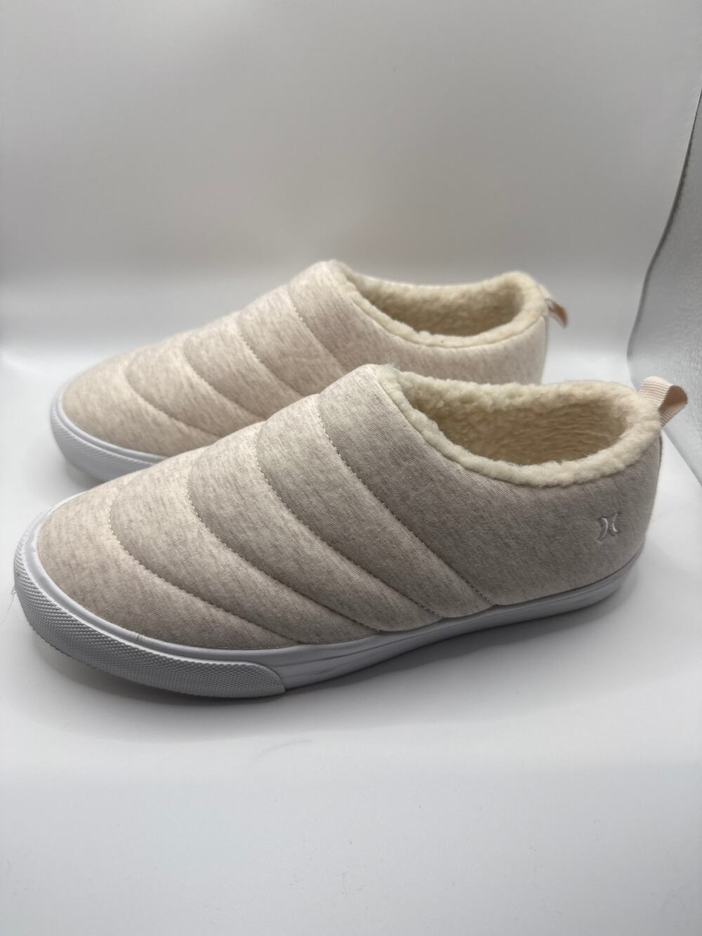 Hurley Arlo Puff Loafers Women’s 7M Beige Slip-On Textile Faux Fur Casual Shoes
